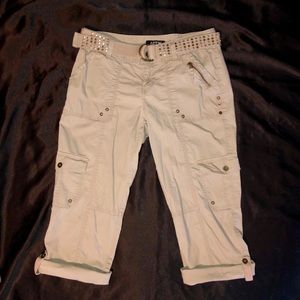Apt 9 Tan Cargo Capris Size 6